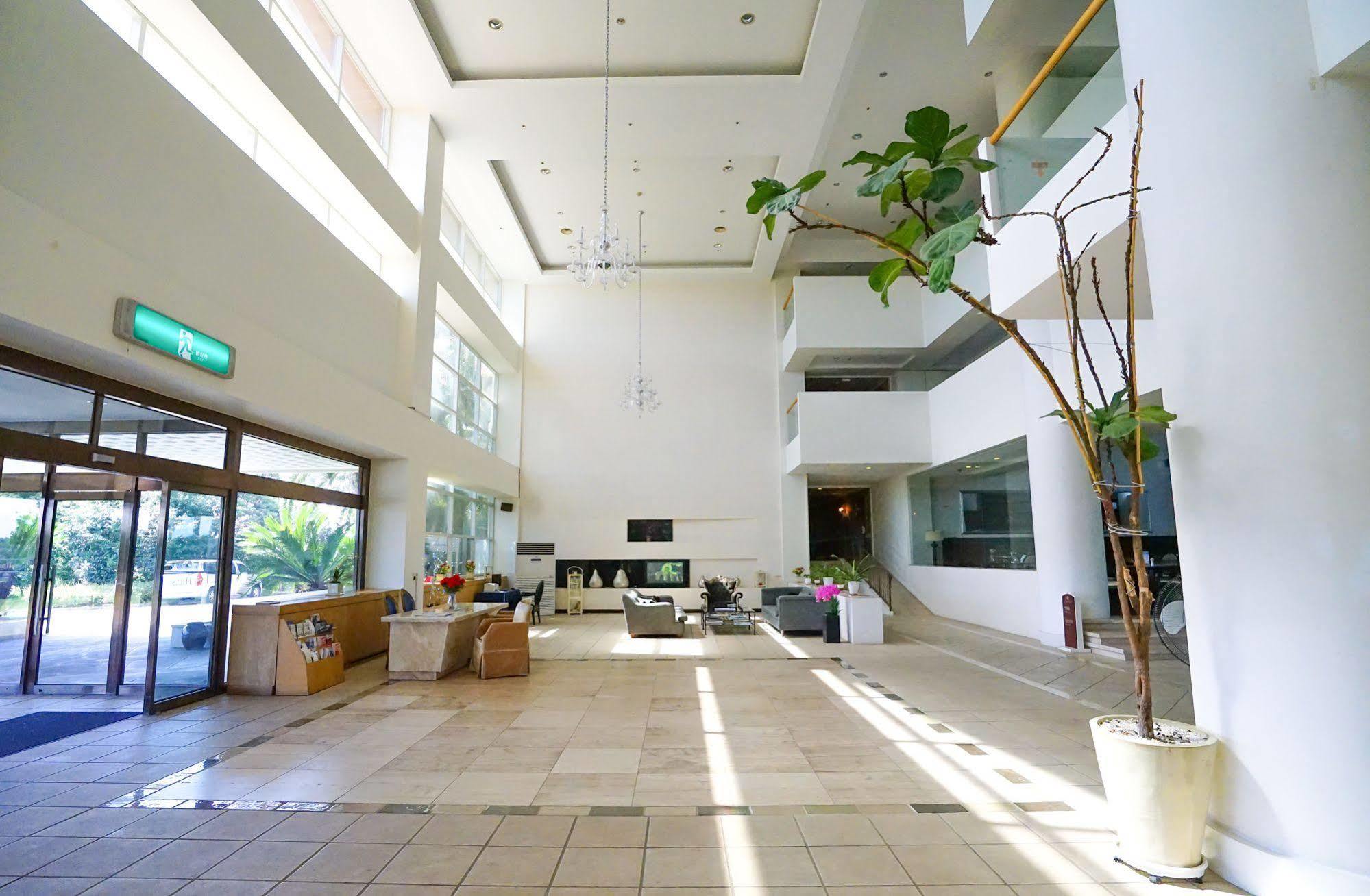 Lake Hills Jeju Resort Seogwipo Exterior photo